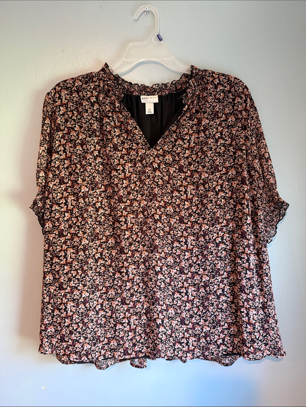 Ava & Viv Black Floral Ruffled V-Neck Blouse